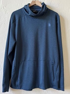The North Face Hoodie, Men's Lightweight Pullover Kangaroo Pocket
